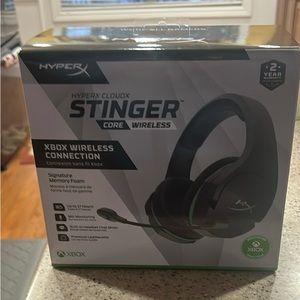 Hyper Stinger wireless headphones for Xbox 360